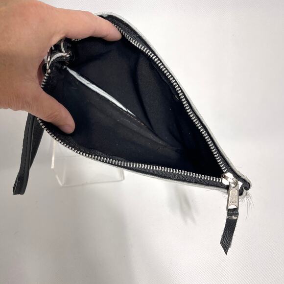 W&G Wild Goose Cowhide Leather Wristlet Hair On Hide Black White Rustic Cowgirl - Picture 6 of 7